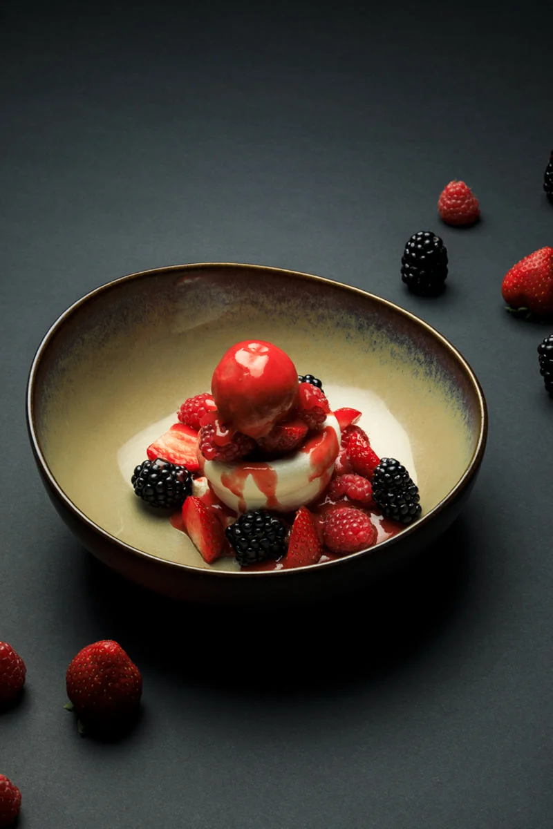 Dessert Pavlova aux fruits de saison